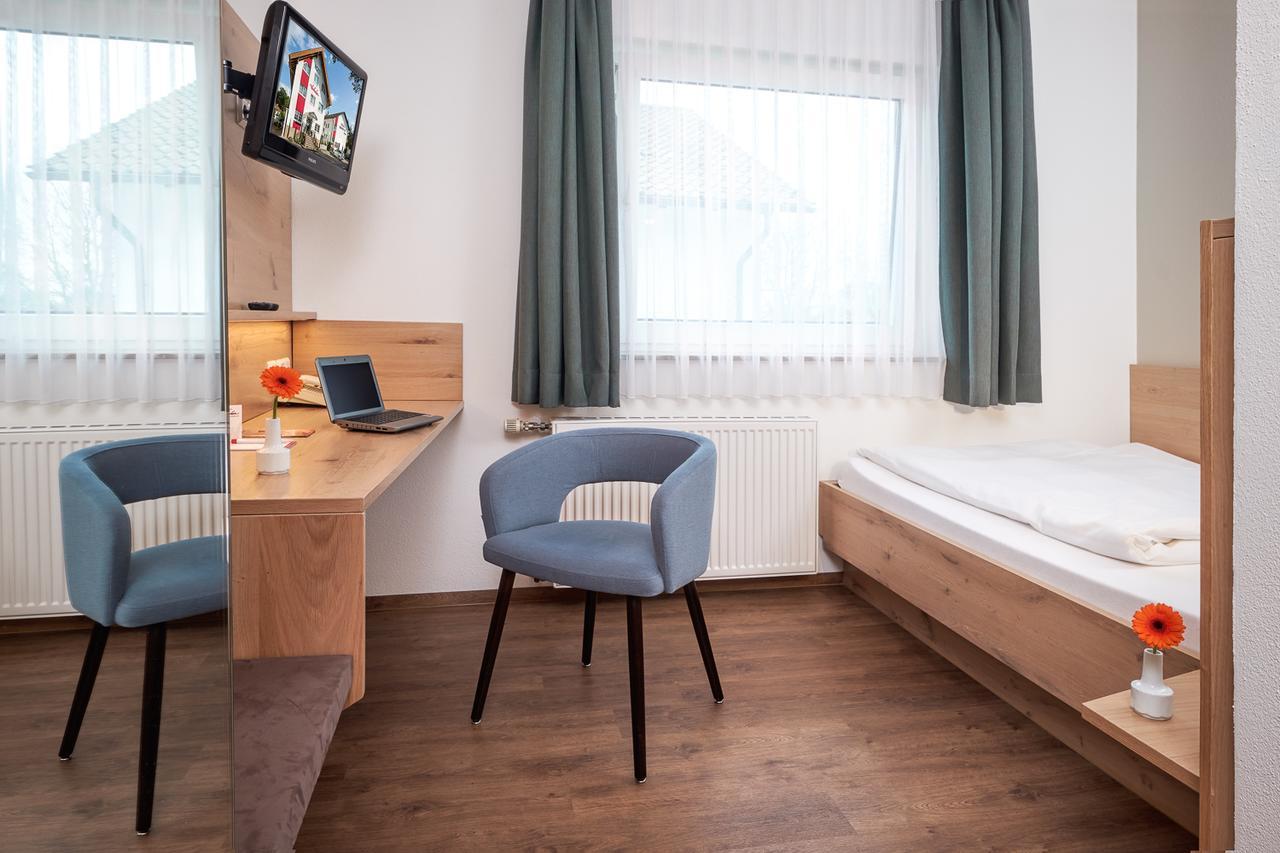 אומקירץ' Hotel Heuboden מראה חיצוני תמונה